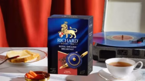 Trà Đen Richard Royal English Breakfast 180g Kệ trưng bày trà Richard Nga chính hãng tại Thụy Khuê Tây Hồ Shop Xứ Sở Bạch Dương