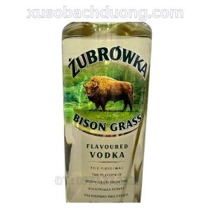 Rượu Vodka cỏ Zubrowka Ba Lan 1L