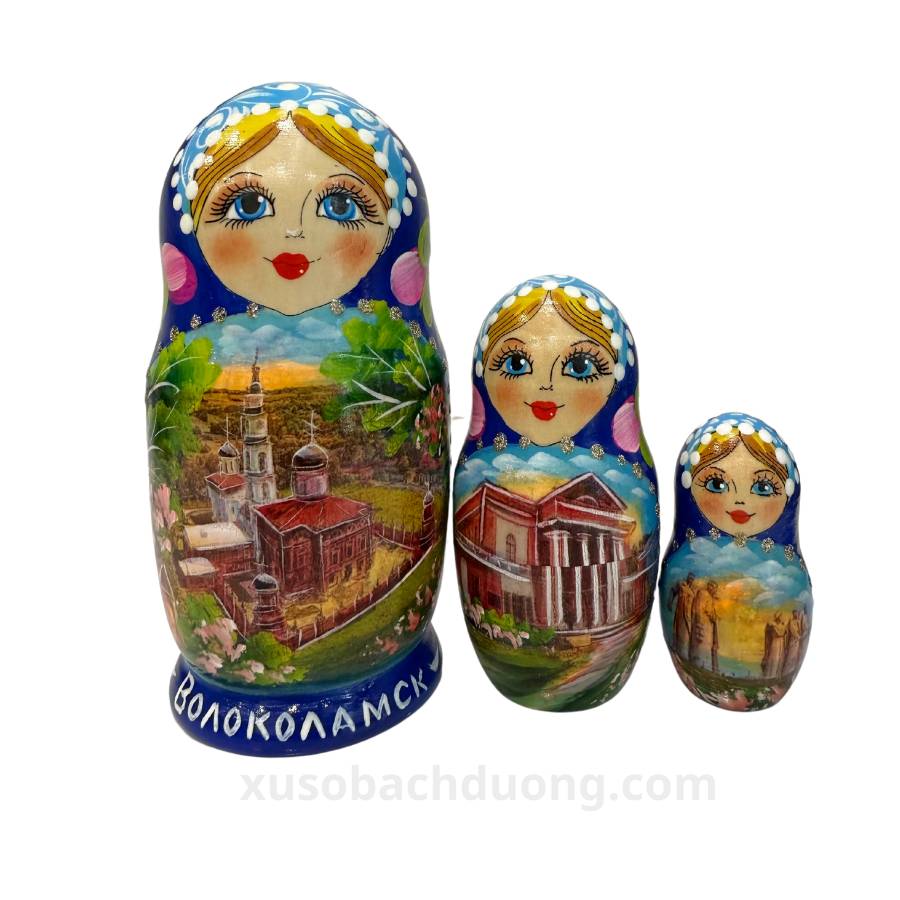 Búp bê gỗ Matryoshka với với cung điện bộ 3 con